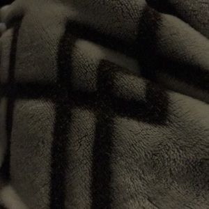 Meet your Posher, Carin